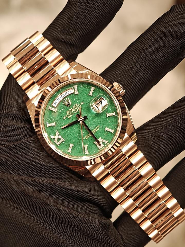 Rolex | Day-Date | 128235-0068 | Rose gold | Rose gold | Green | Automatic
