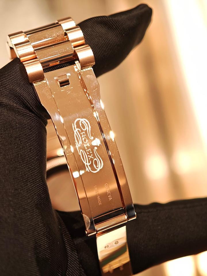 Rolex | Day-Date | 128235-0068 | Rose gold | Rose gold | Green | Automatic
