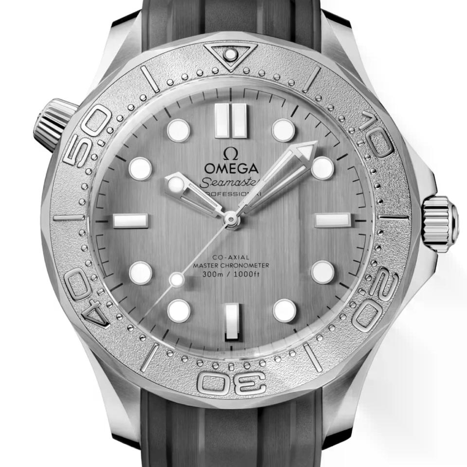 Omega Seamaster Diver 300 M42mm Gray Dial Diver 300m 42mm 210.32.42.20.06.002 Rubber strap
