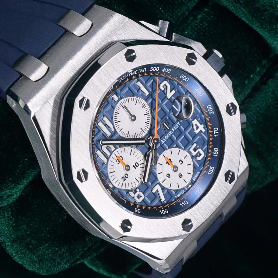 Audemars Piguet Royal Oak Offshore Chronograph MINT COMPLETE SET Royal Oak Offshore Chronograph Navy Blue Orange Rubber Steel 26470 ST