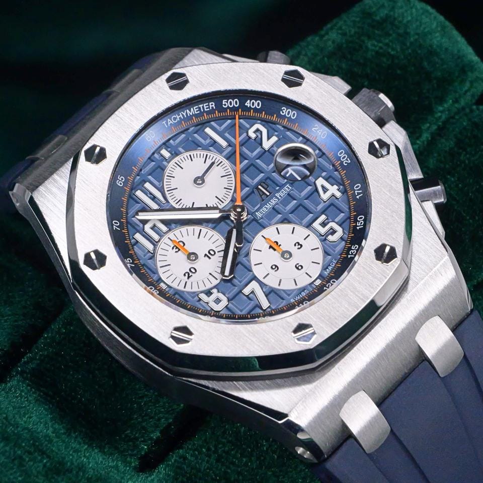 Audemars Piguet Royal Oak Offshore Chronograph MINT COMPLETE SET Royal Oak Offshore Chronograph Navy Blue Orange Rubber Steel 26470 ST