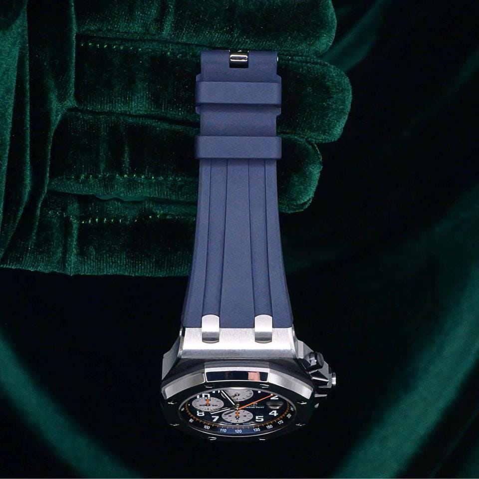 Audemars Piguet Royal Oak Offshore Chronograph MINT COMPLETE SET Royal Oak Offshore Chronograph Navy Blue Orange Rubber Steel 26470 ST