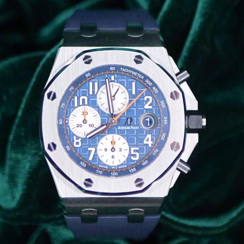 Audemars Piguet Royal Oak Offshore Chronograph MINT COMPLETE SET Royal Oak Offshore Chronograph Navy Blue Orange Rubber Steel 26470 ST
