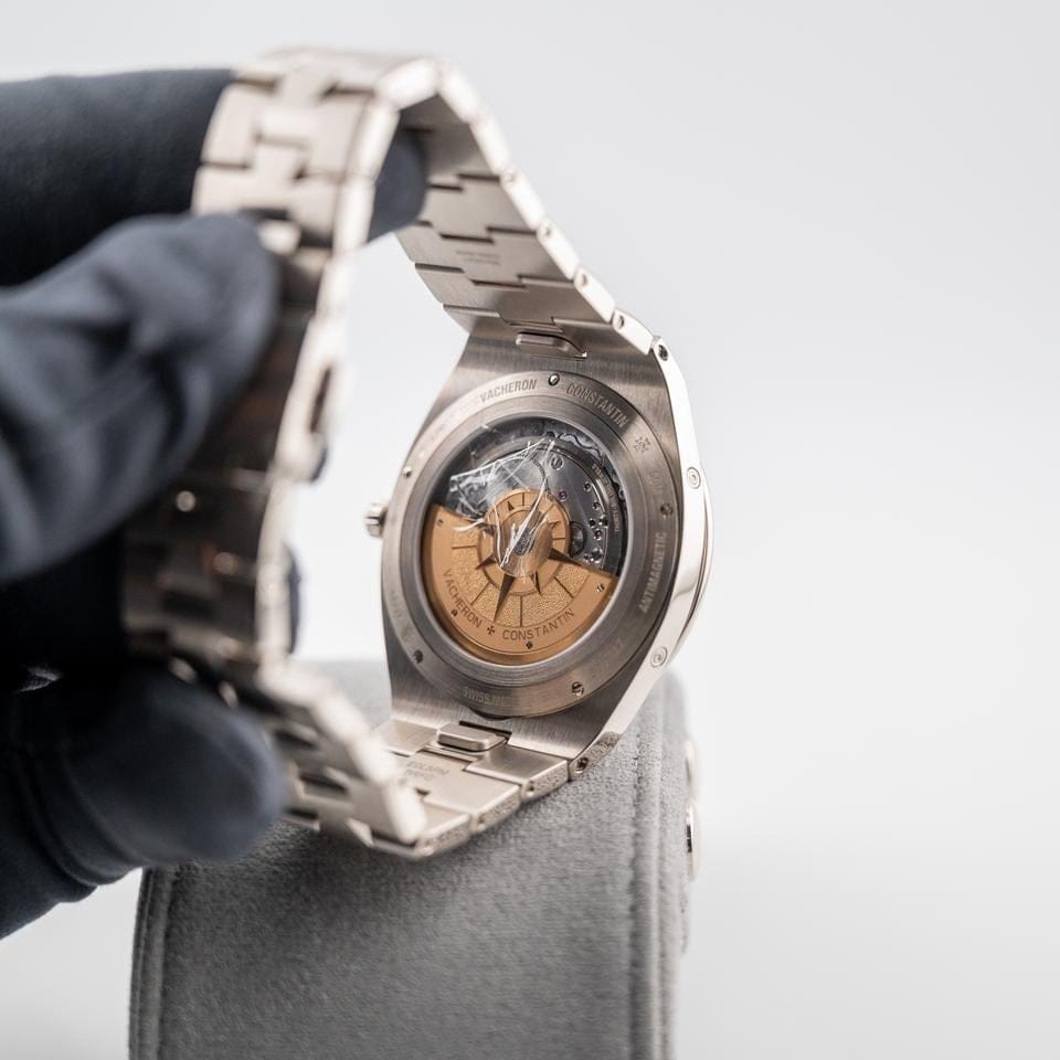 Vacheron Constantin Perpetual Calendar Ultra thin Burgundy-lacquered dial White Gold