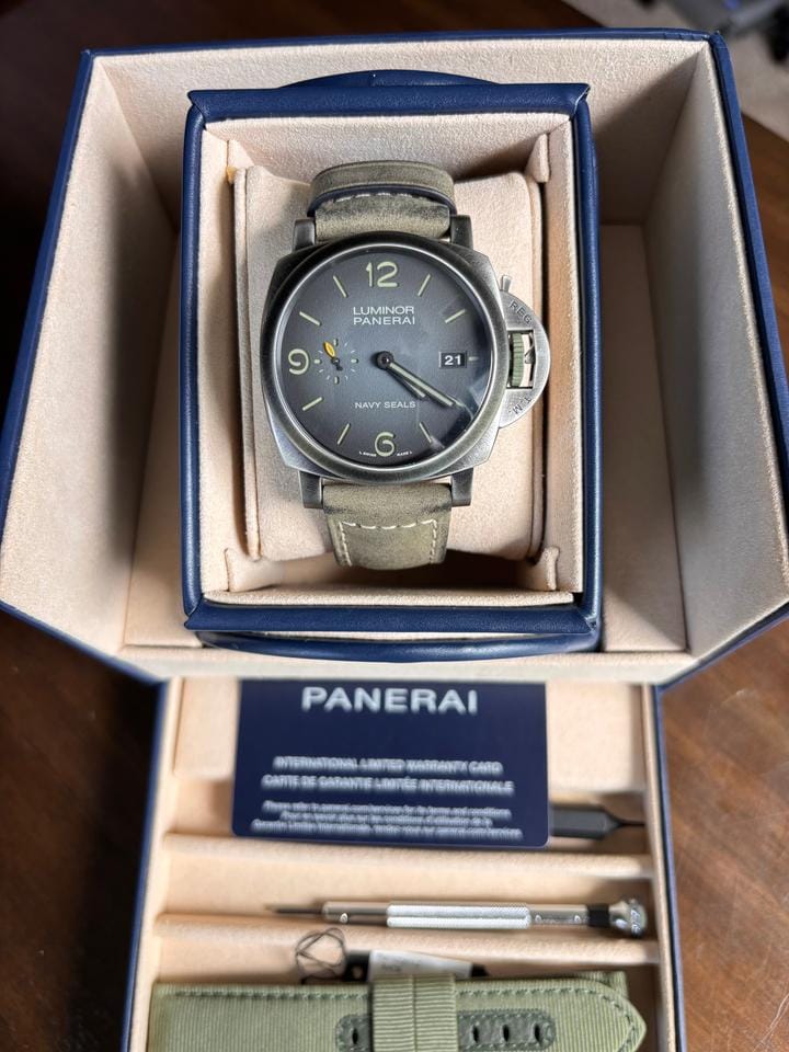 Panerai Luminor Marina Navy Seals Pam01412 44mm
