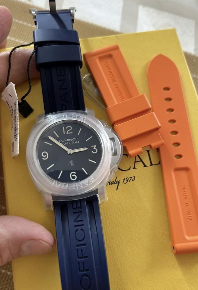 Panerai Luminor Base Logo Blue Pam01623 Beautiful and versatile Panerai watches