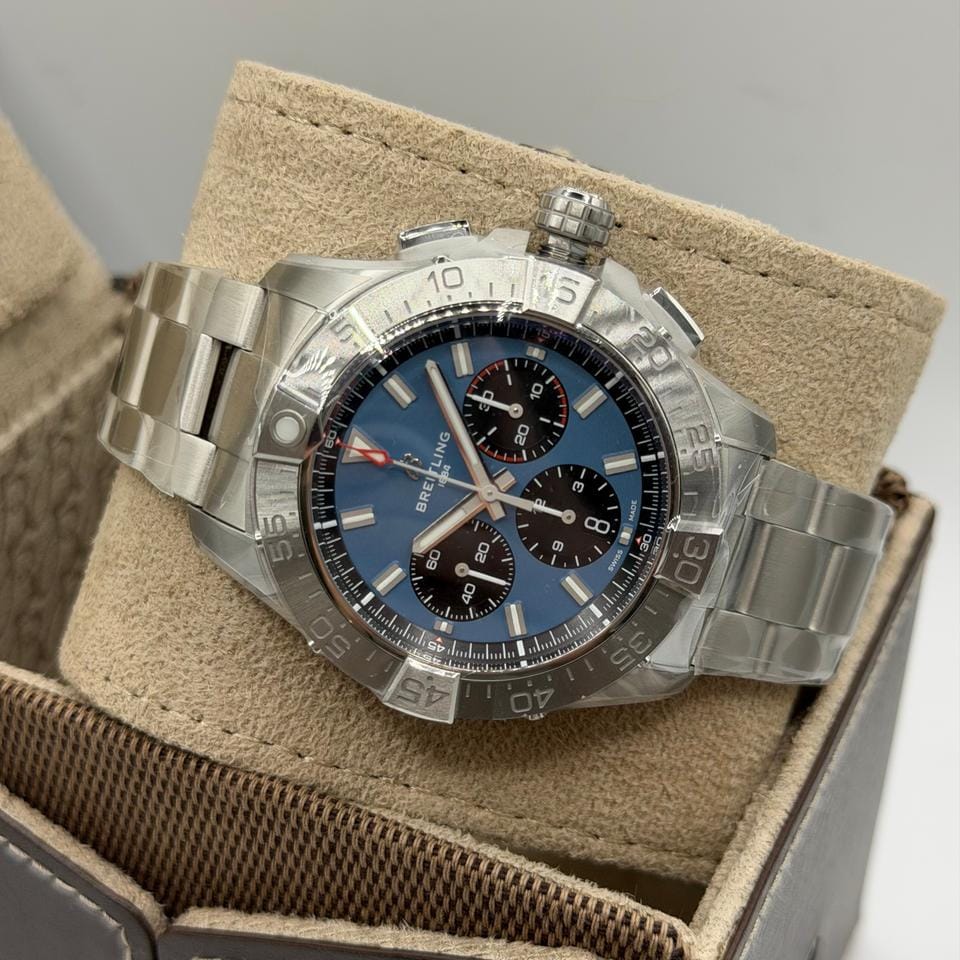 Breitling Avenger