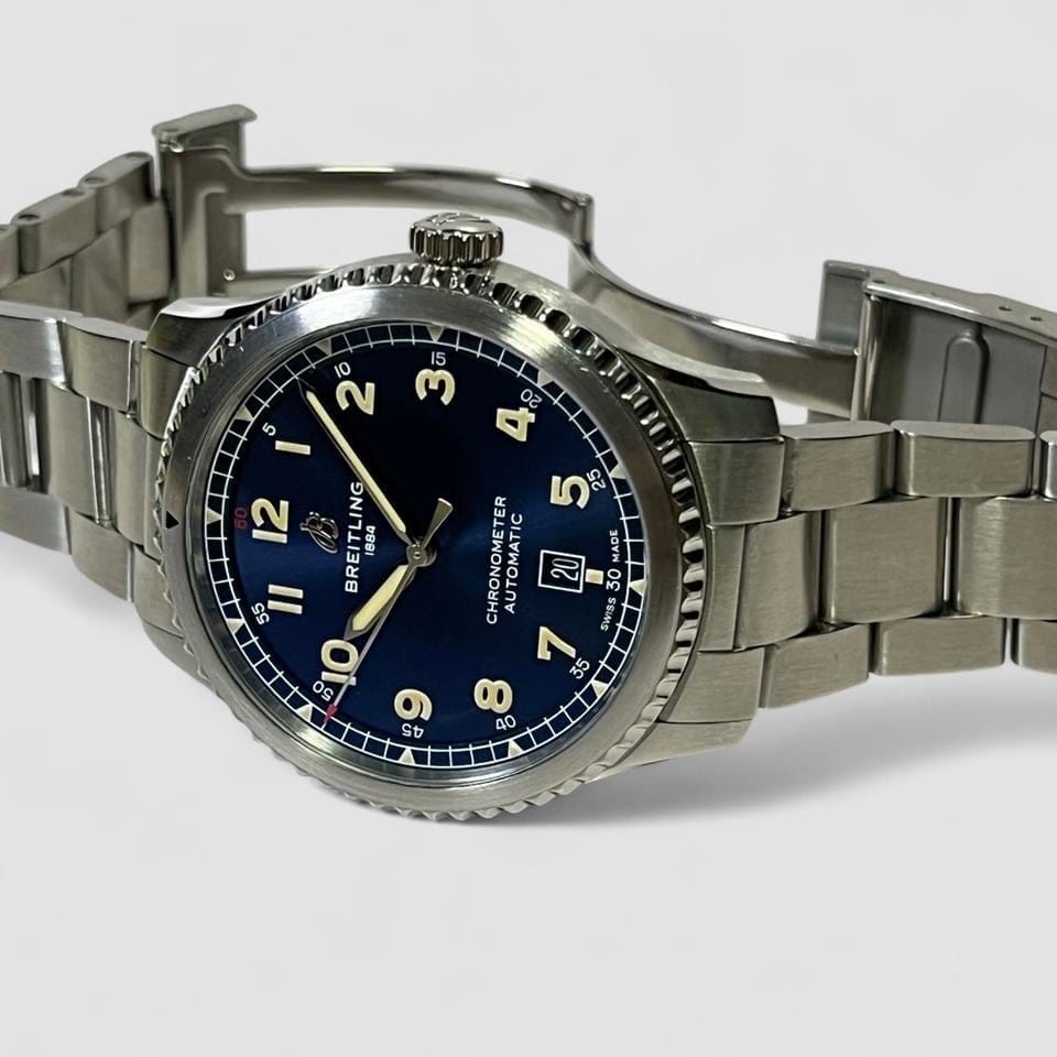 Breitling Aviator 8
