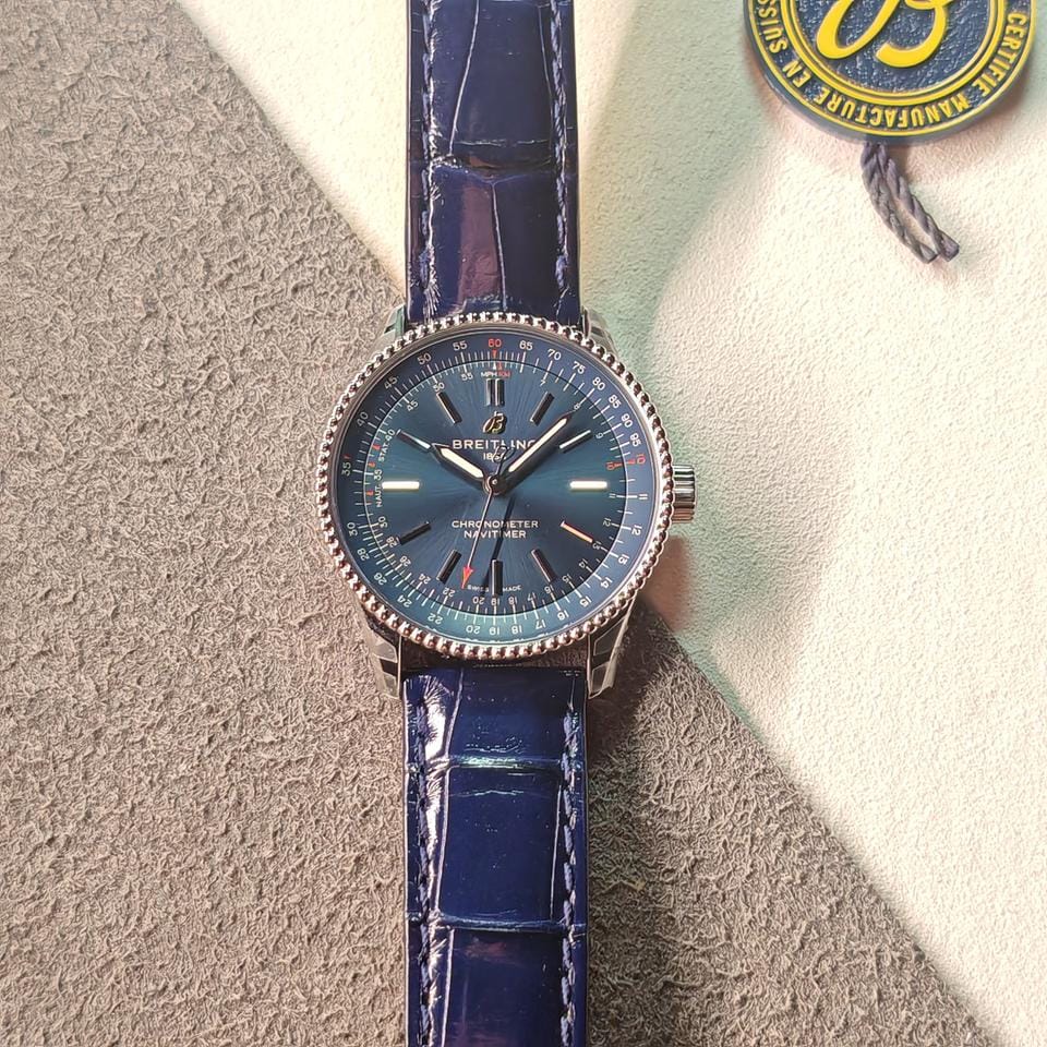 Breitling Navitimer