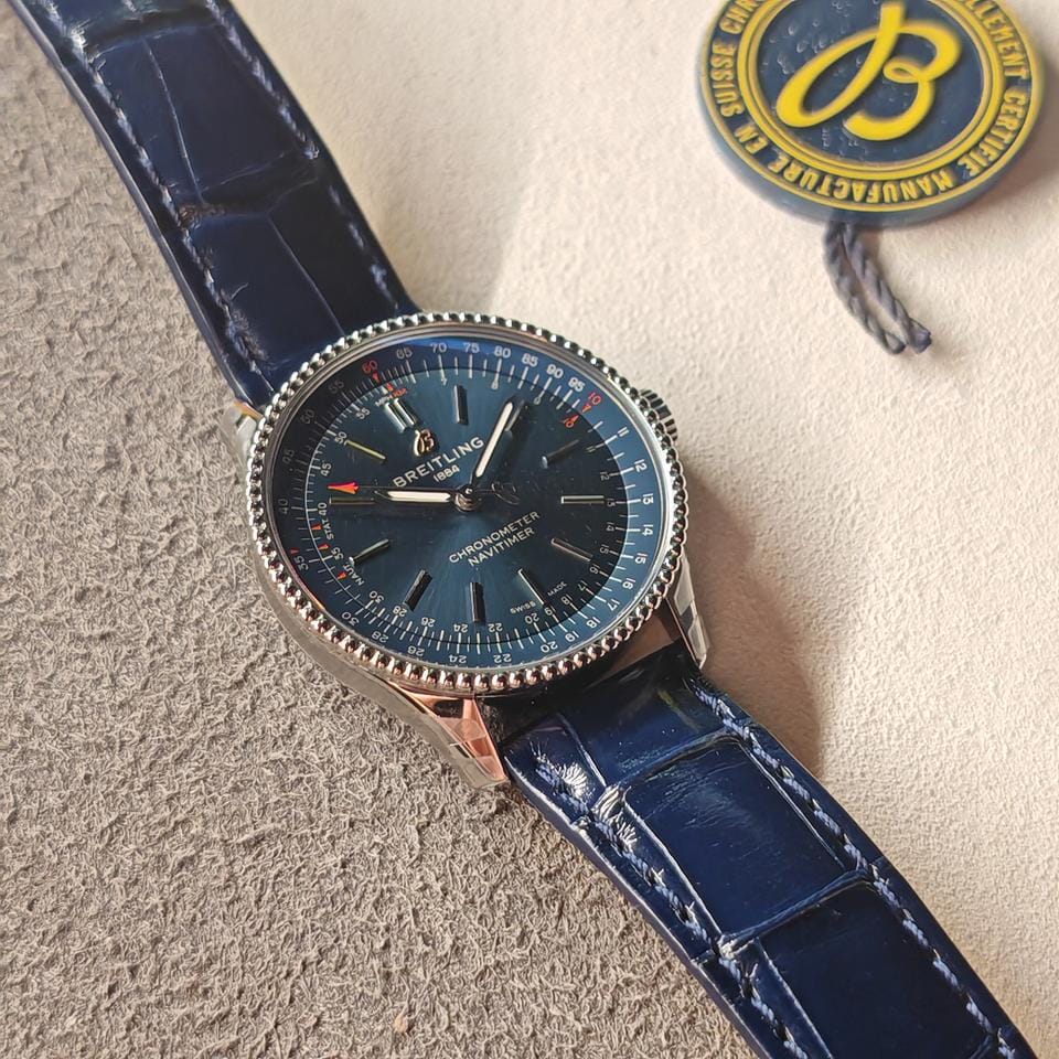 Breitling Navitimer