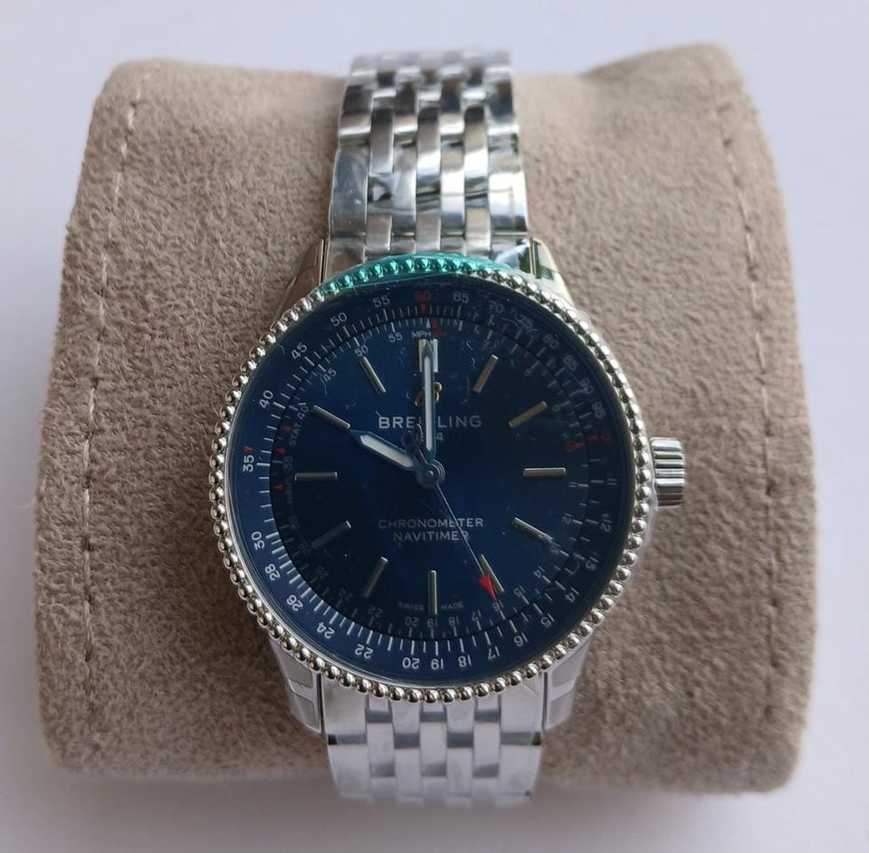 Breitling Navitimer