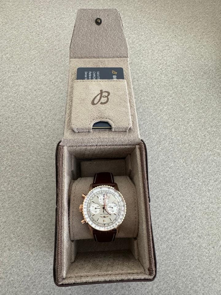 Breitling Navitimer