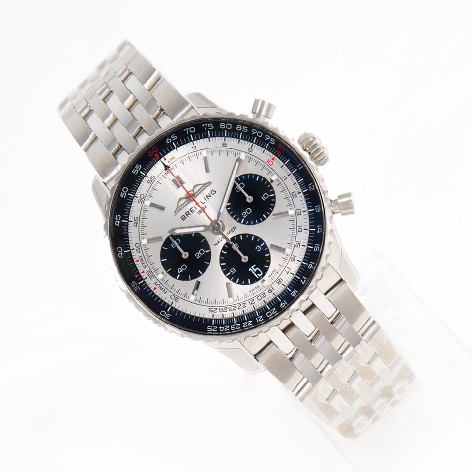 Breitling Navitimer