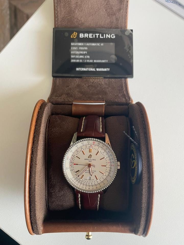 Breitling Navitimer