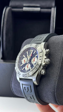 Breitling Chronomat 44 Frecce - AB01104 D/BC62 - LIMITED + DISCONTINUED Edition