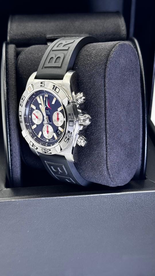 Breitling Chronomat 44 Frecce - AB01104 D/BC62 - LIMITED + DISCONTINUED Edition