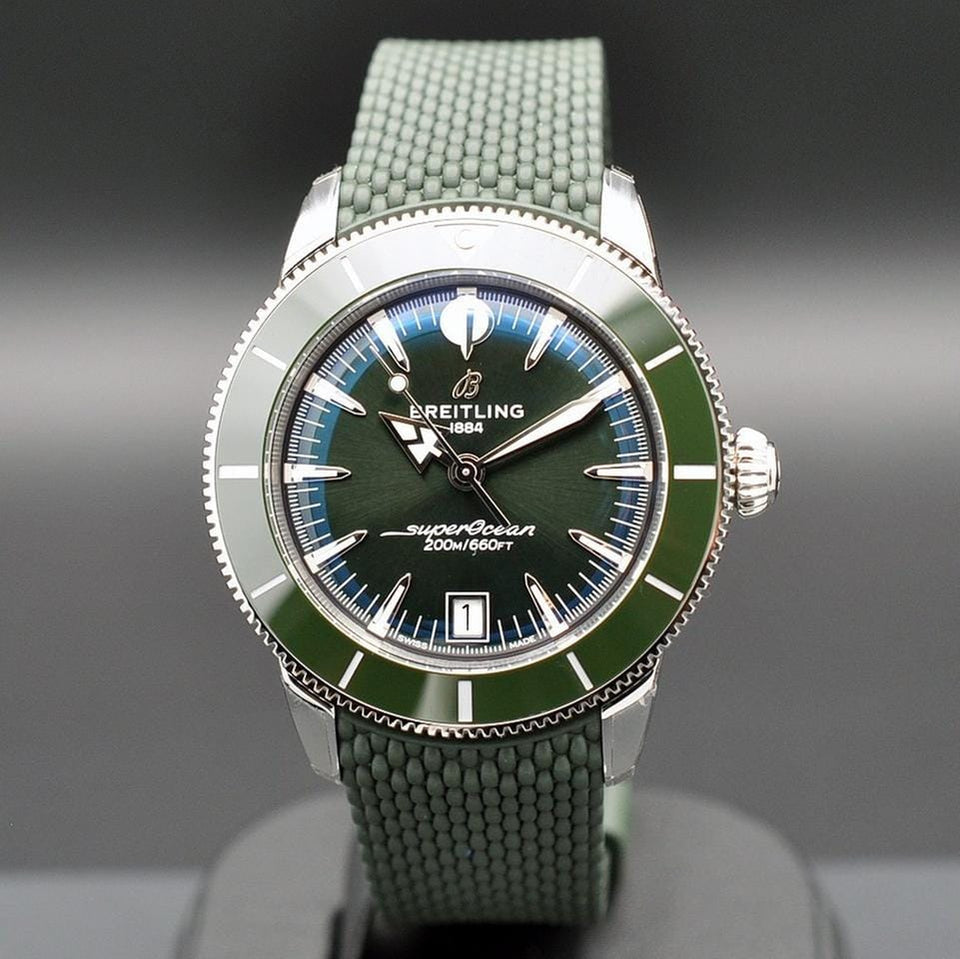 Breitling Superocean Heritage NEW Full Set Green Superocean Heritage B31 Automatic 40