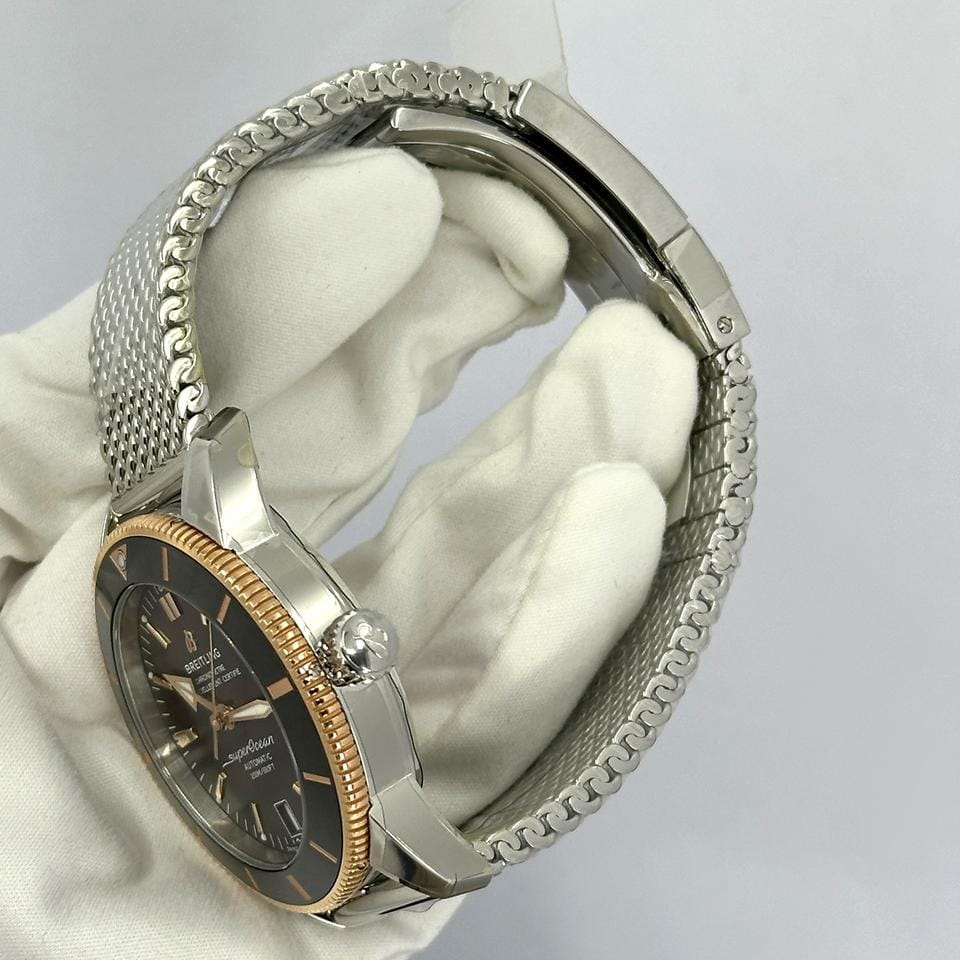 Breitling Superocean Heritage II 42 UNWORN 2025 Superocean Heritage II 42 UB2010121 B1 A1 box & papers
