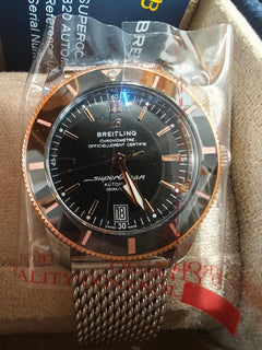 Breitling Superocean Heritage 42 Automatic 42 neu und ungetragen. Die Uhr wird mit Originalbox Garantieka