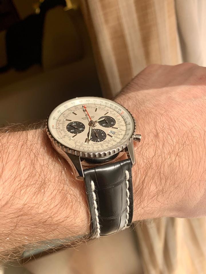 Breitling Navitimer 1 B01 Chronograph AB0121211 G1 A1