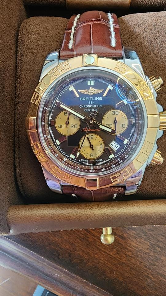 Breitling Chronomat 44 CB 0110