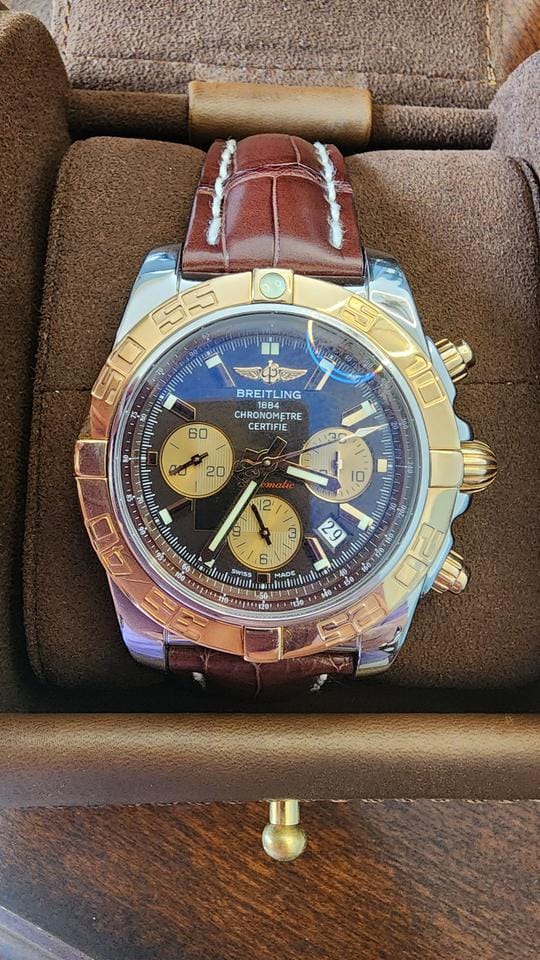 Breitling Chronomat 44 CB 0110
