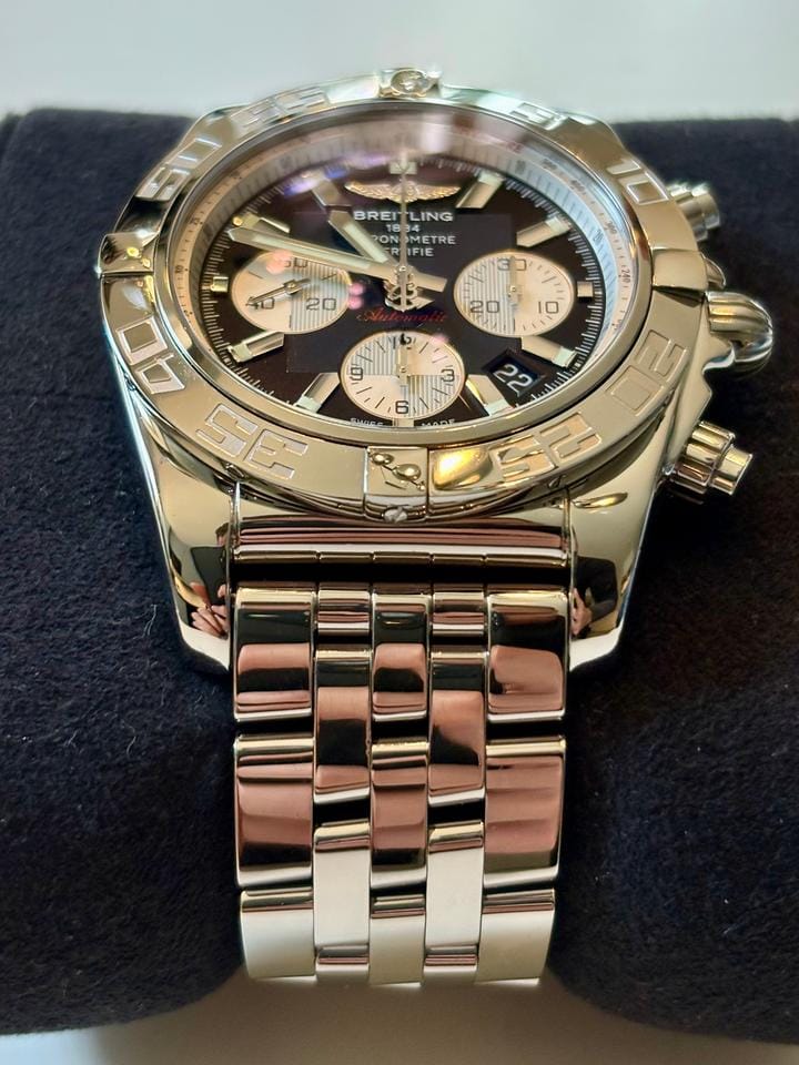 Breitling Chronomat 44 B01 AB0110