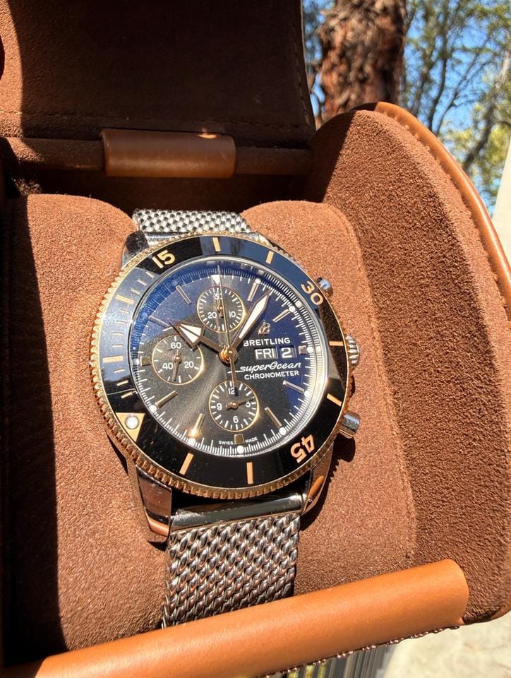 Breitling Superocean Heritage II Chronograph Features classic stainless steel mesh bracelet 18 K Rose Gold