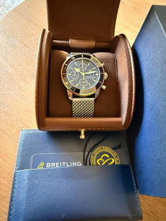 Breitling Superocean Heritage II Chronograph Features classic stainless steel mesh bracelet 18 K Rose Gold