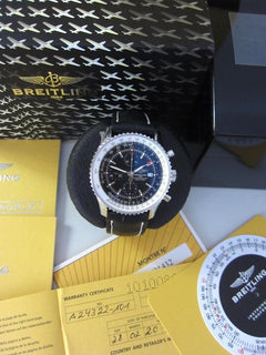 Breitling Navitimer World Box & Papiere Revision bei Breitling 10/2025
