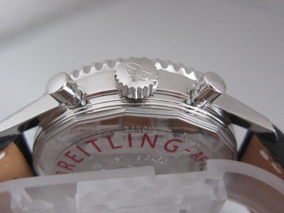 Breitling Navitimer World Box & Papiere Revision bei Breitling 10/2025