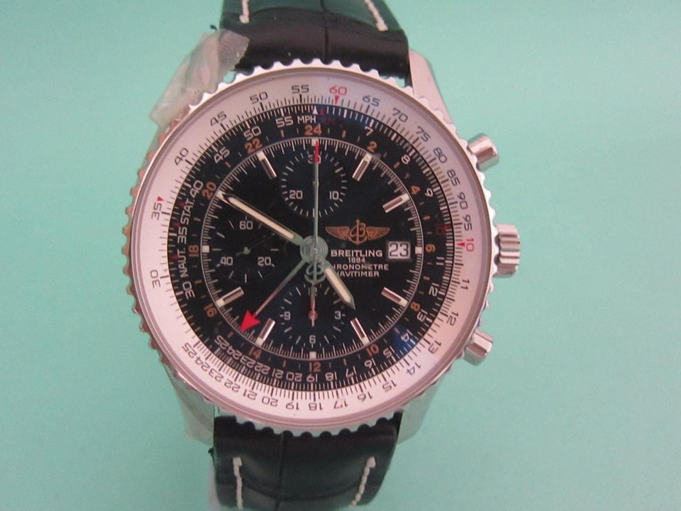 Breitling Navitimer World Box & Papiere Revision bei Breitling 10/2025