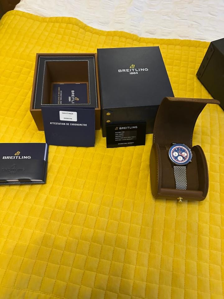 Breitling Navitimer 1 B01 Chronograph43 Pan Am