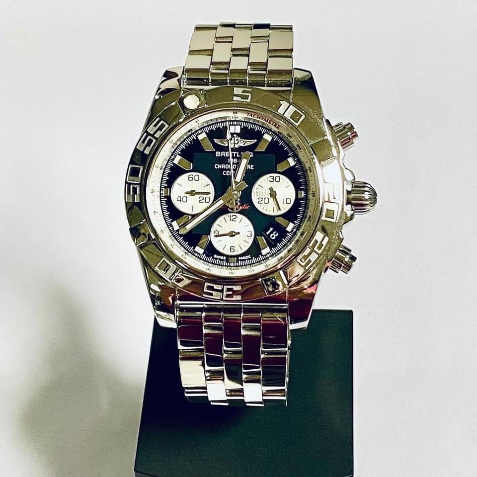 Breitling Chronomat 44 NEW International Warranty Original Gift box