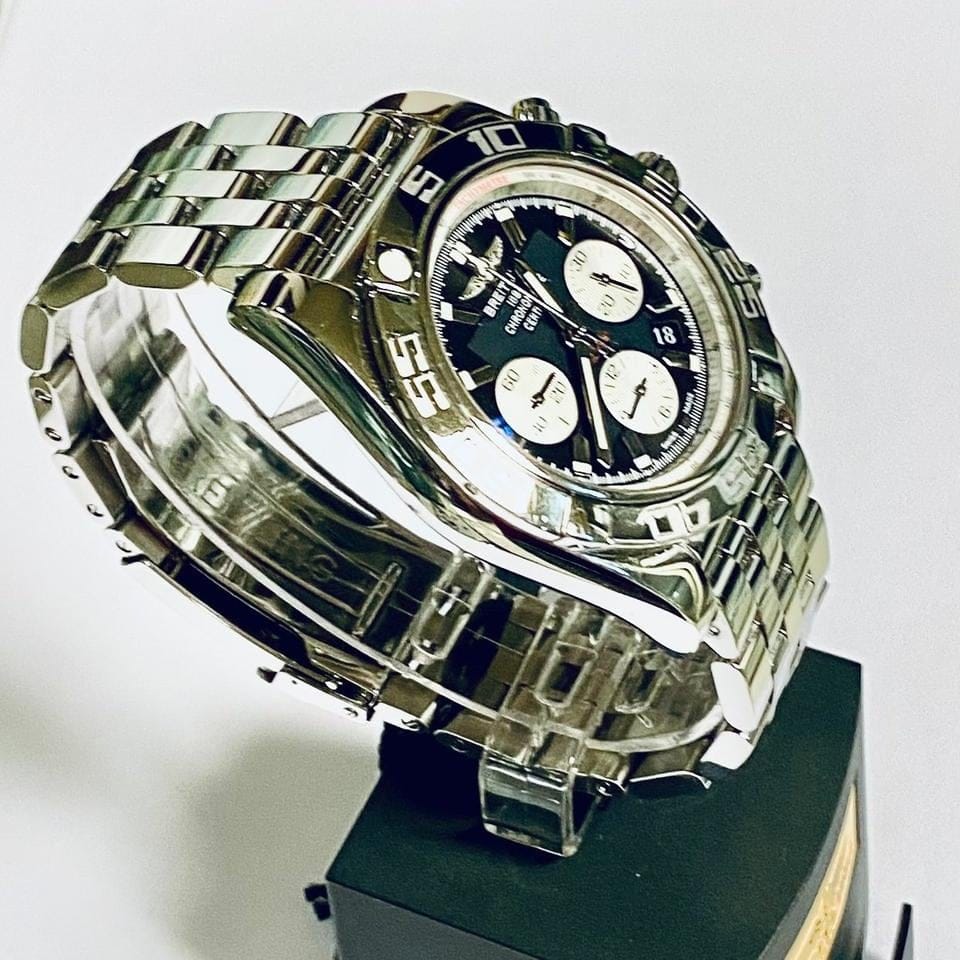 Breitling Chronomat 44 NEW International Warranty Original Gift box