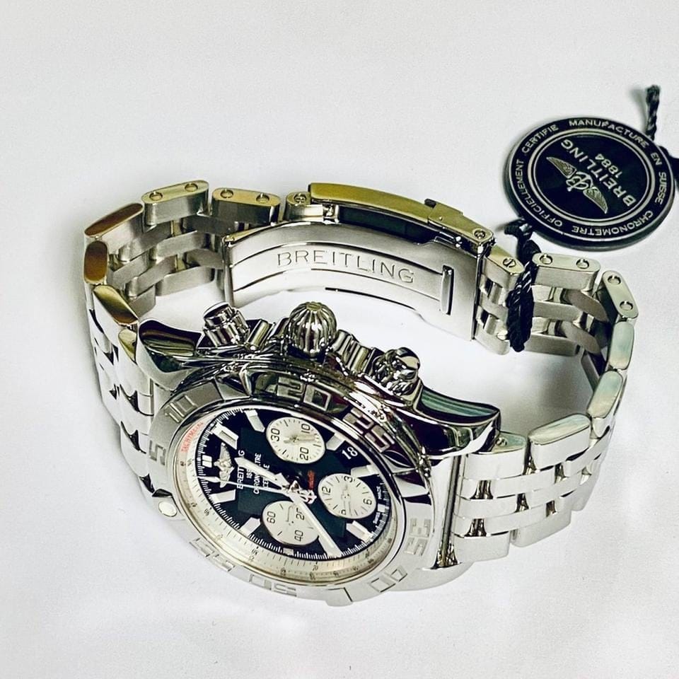Breitling Chronomat 44 NEW International Warranty Original Gift box