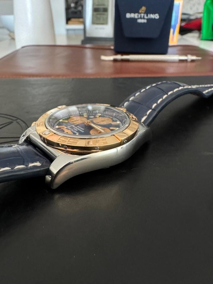 Breitling Chronomat 44 SALE 10/10 RARE 1 OWNER 18 K “ROSE” GOLD BLUE ALLIGATOR STRAP