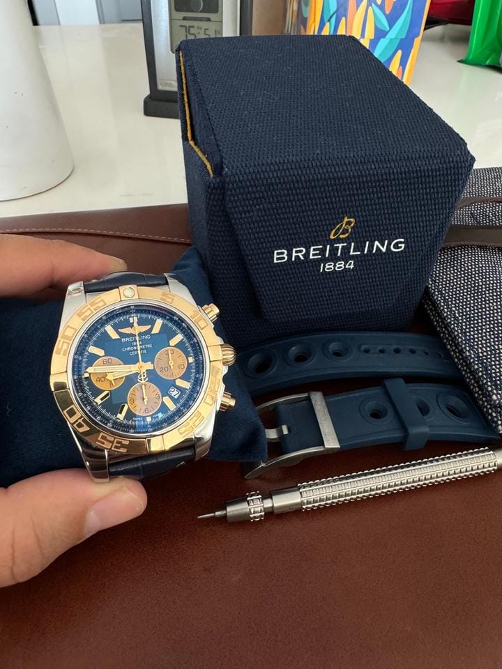 Breitling Chronomat 44 SALE 10/10 RARE 1 OWNER 18 K “ROSE” GOLD BLUE ALLIGATOR STRAP