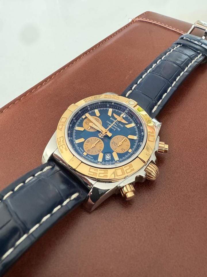 Breitling Chronomat 44 SALE 10/10 RARE 1 OWNER 18 K “ROSE” GOLD BLUE ALLIGATOR STRAP