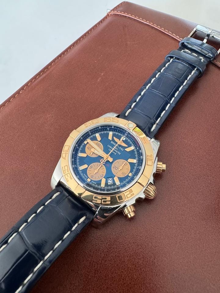 Breitling Chronomat 44 SALE 10/10 RARE 1 OWNER 18 K “ROSE” GOLD BLUE ALLIGATOR STRAP
