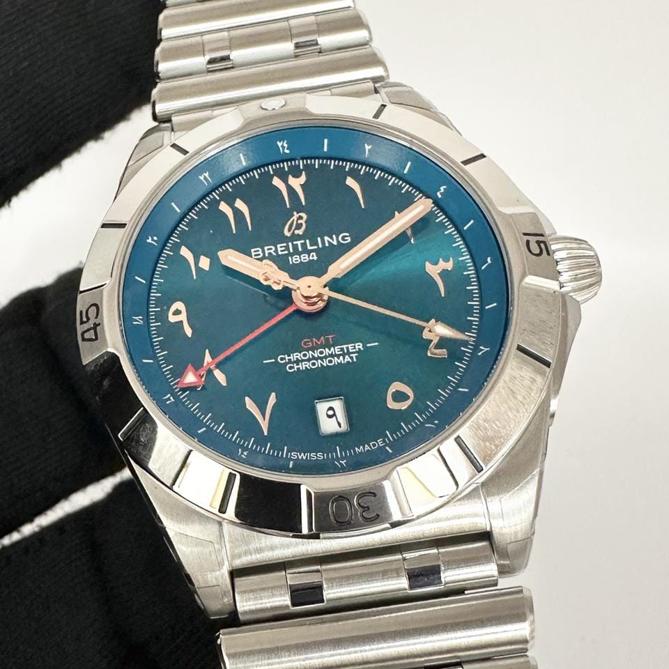 Breitling Chronomat GMTAutomatic GMT 40 Middle East Special Edition Limited to 200 Pieces Arabic Dial 2025