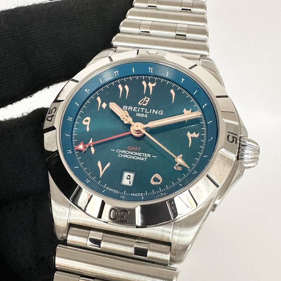 Breitling Chronomat GMTAutomatic GMT 40 Middle East Special Edition Limited to 200 Pieces Arabic Dial 2025