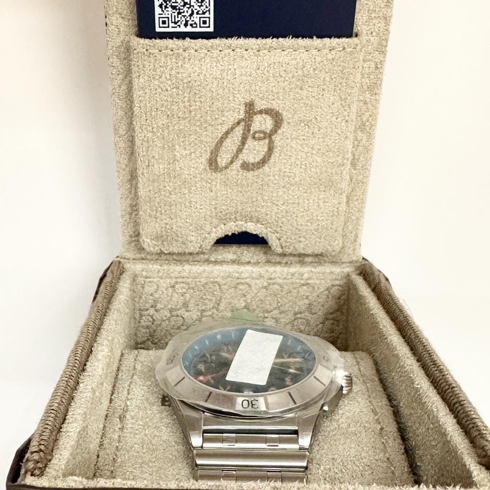 Breitling Chronomat GMTAutomatic GMT 40 Middle East Special Edition Limited to 200 Pieces Arabic Dial 2025