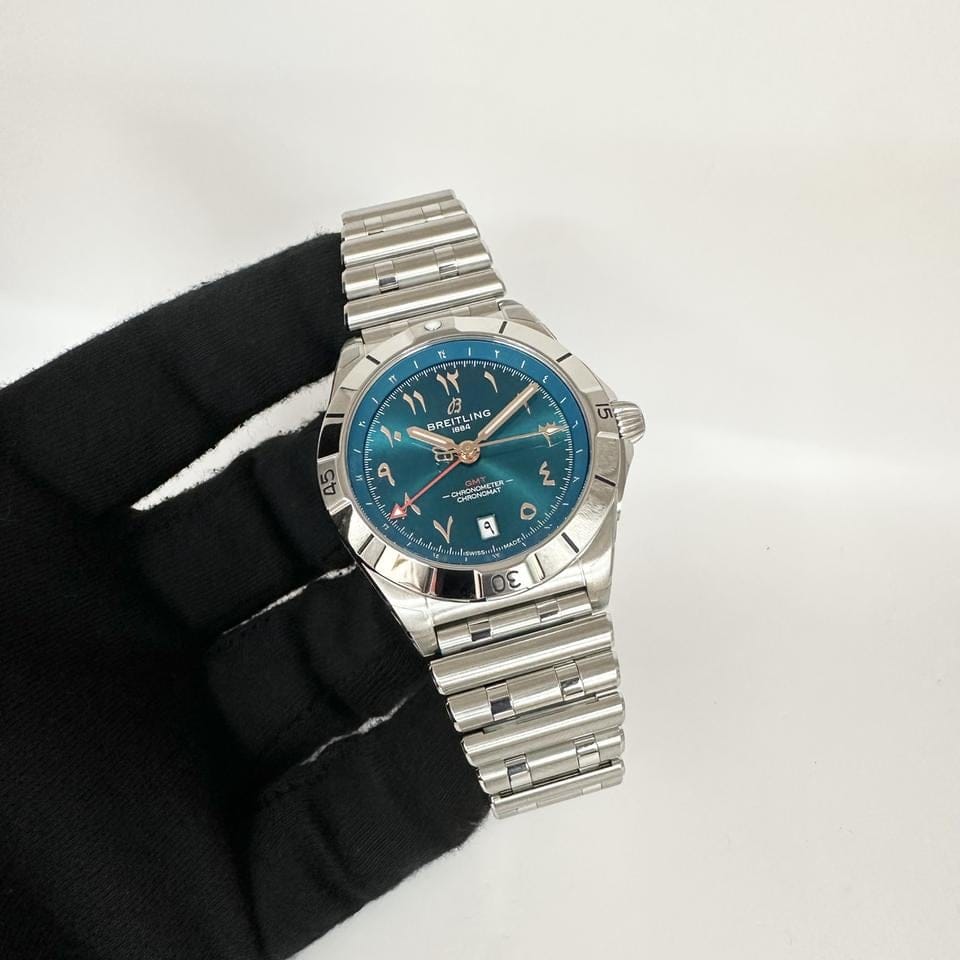 Breitling Chronomat GMTAutomatic GMT 40 Middle East Special Edition Limited to 200 Pieces Arabic Dial 2025