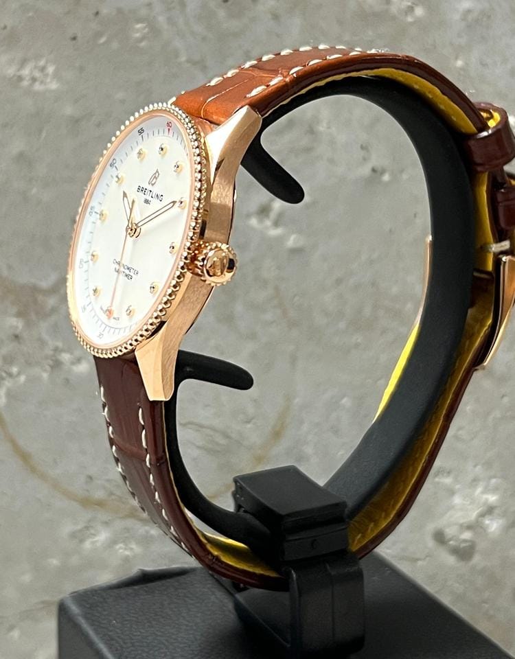 Breitling Navitimer32 | NEU/Fullset/Sticker | 18kt. Gold | Diamanten Zifferblatt