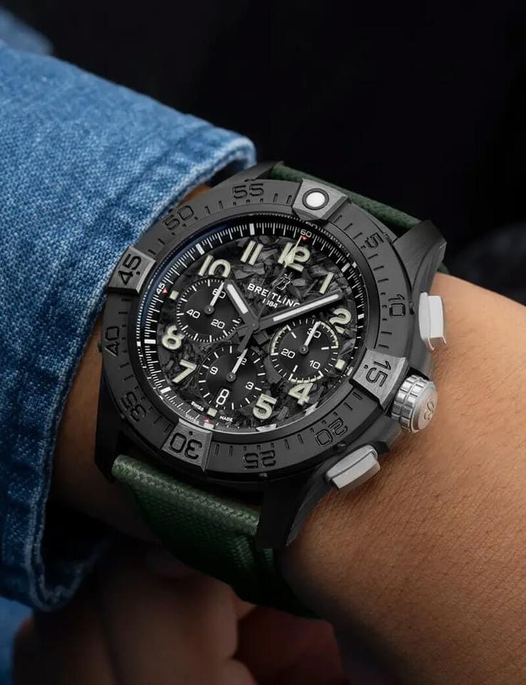 Breitling Super Avenger B01 Chronograph 46 Night Mission SB0148101 B1 X1