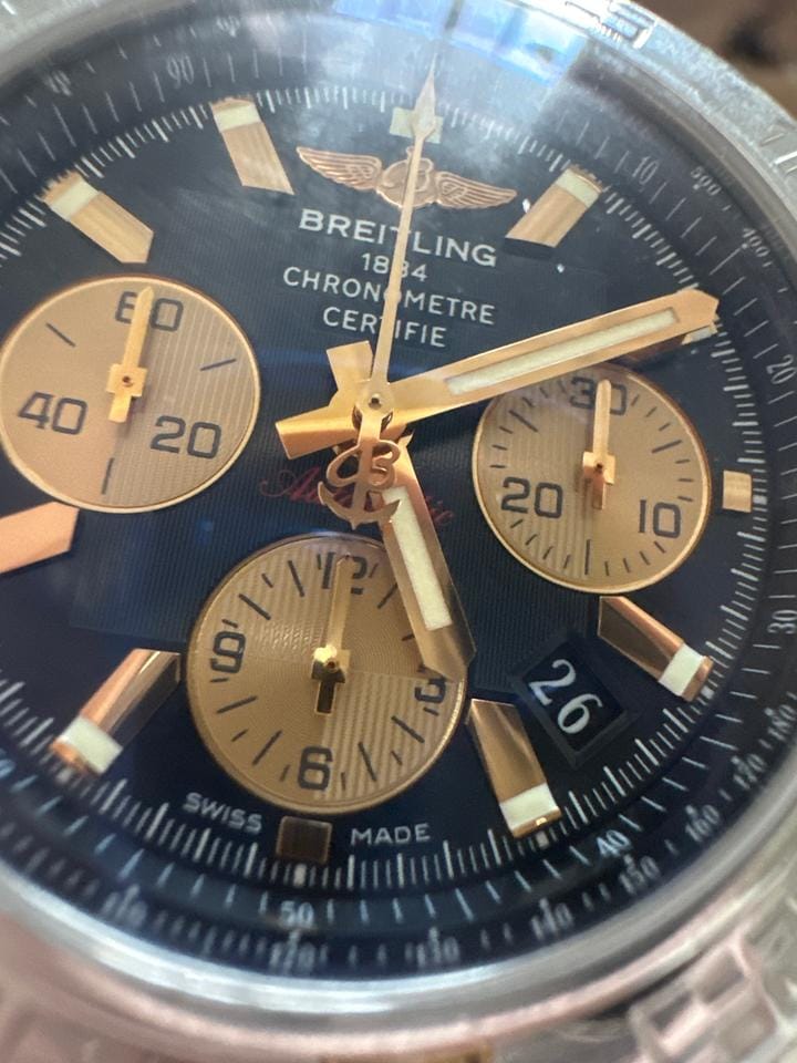 Breitling Chronomat 44 B01