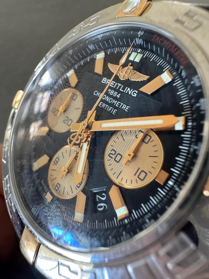 Breitling Chronomat 44 B01