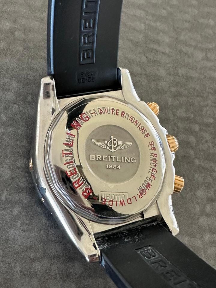 Breitling Chronomat 44 B01
