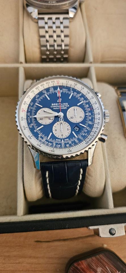 Breitling Navitimer01 B01 Chronograph 46 Neuzustand! 8 Jahre Garantie! In der Schweiz gekauft.